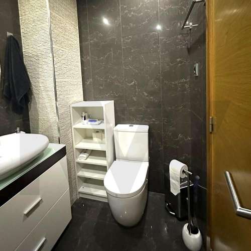 Apartamento T2 Renovado com Garagem Box – Rua da Cadeia, Santo Tirso