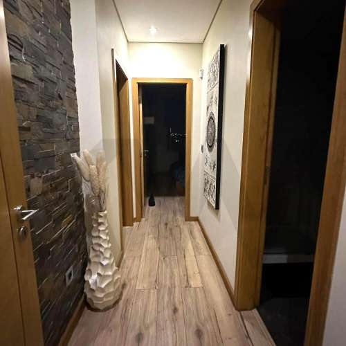 Apartamento T2 Renovado com Garagem Box – Rua da Cadeia, Santo Tirso