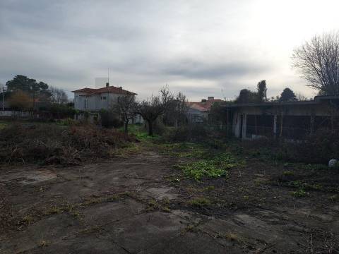 Terreno em Francelos perto do Mar para construção de moradia(s)
