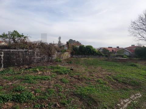 Terreno em Francelos perto do Mar para construção de moradia(s)