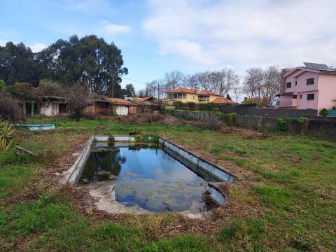 Terreno em Francelos perto do Mar para construção de moradia(s)