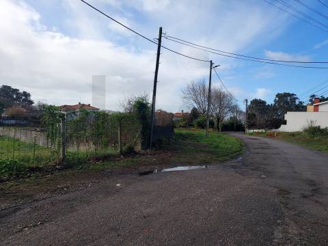 Terreno em Francelos perto do Mar para construção de moradia(s)