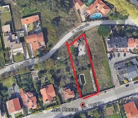 Terreno em Francelos perto do Mar para construção de moradia(s)