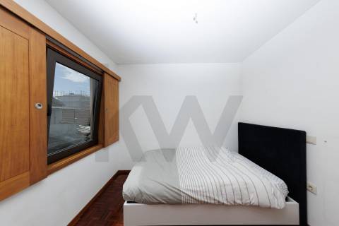 MORADIA T2 EM BANDA LOCALIZADA EM  RAMALDE - PORTO