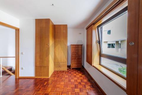 MORADIA T2 EM BANDA LOCALIZADA EM  RAMALDE - PORTO