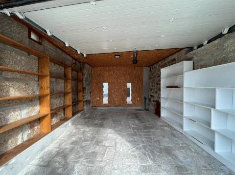 Moradia em pedra renovada