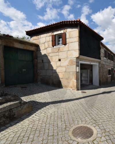 Moradia em pedra renovada