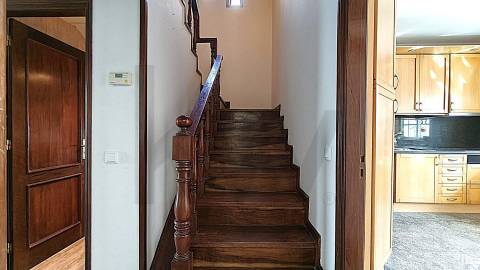 MORADIA T4 + Sótão »»» Junto á EB 2/3 da Maia