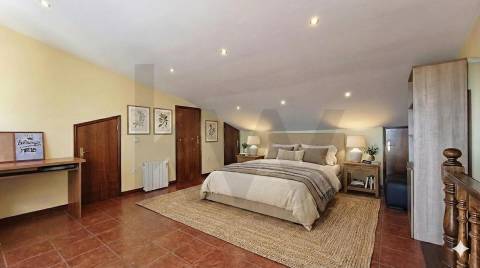 MORADIA T4 + Sótão »»» Junto á EB 2/3 da Maia