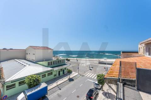 Moradia de 4 Andares na Praia - Vila do Conde