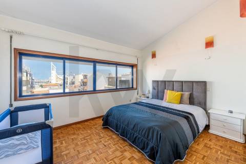 Moradia de 4 Andares na Praia - Vila do Conde