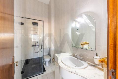 Moradia de 4 Andares na Praia - Vila do Conde