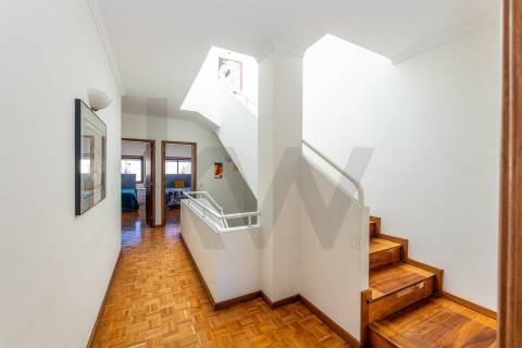 Moradia de 4 Andares na Praia - Vila do Conde