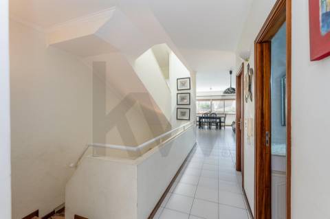 Moradia de 4 Andares na Praia - Vila do Conde