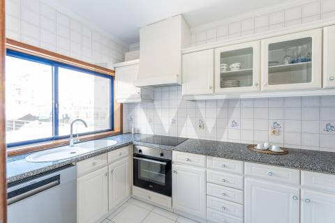 Moradia de 4 Andares na Praia - Vila do Conde