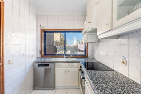 Moradia de 4 Andares na Praia - Vila do Conde