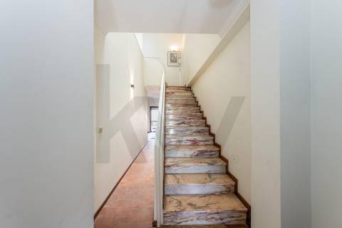 Moradia de 4 Andares na Praia - Vila do Conde