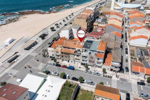 Moradia de 4 Andares na Praia - Vila do Conde