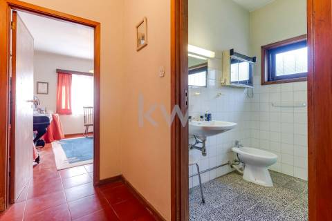 Moradia t4 em Aldoar com terreno!