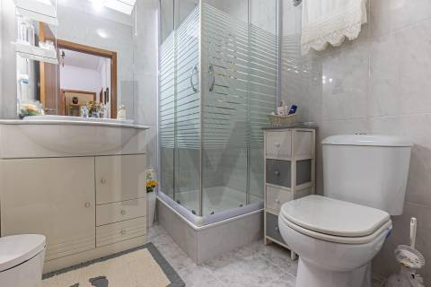 Apartamento T2 no Centro de Castêlo da Maia – Último Andar com 2 Garagens!