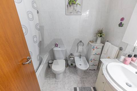 Apartamento T2 no Centro de Castêlo da Maia – Último Andar com 2 Garagens!