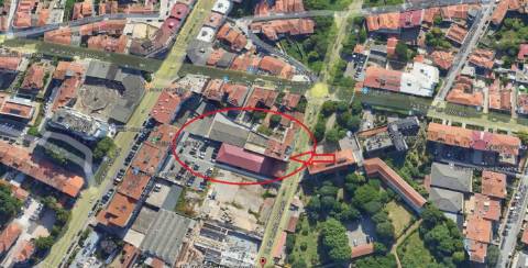 .Garagem / armazém 1160 m2  perto da Rotunada da Boavista, Constituição