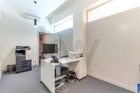 Escritório para venda no Edificio Mota Galiza com 400 m2 