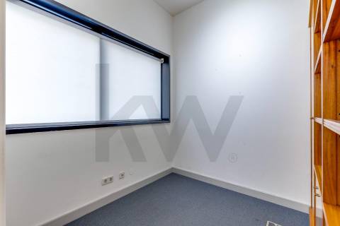 Escritório para venda no Edificio Mota Galiza com 400 m2 