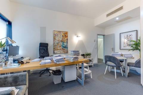 Escritório para venda no Edificio Mota Galiza com 400 m2 