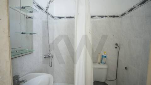 PRÉDIO HABITACIONAL | RUA DA ESTAÇÃO | CAMPANHÃ | PORTO