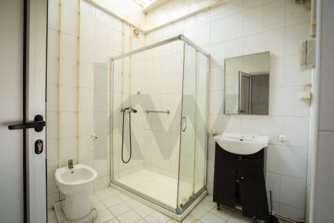 PRÉDIO MISTO | INVESTIMENTO | RUA DA ESTAÇÃO | CAMPANHÃ | PORTO