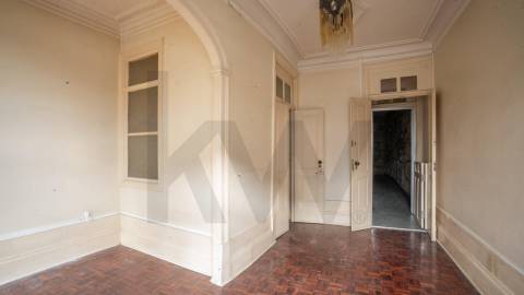 PRÉDIO MISTO | INVESTIMENTO | RUA DA ESTAÇÃO | CAMPANHÃ | PORTO