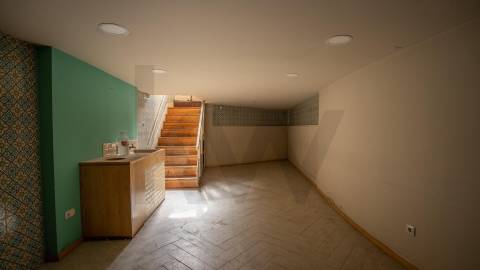 PRÉDIO MISTO | INVESTIMENTO | RUA DA ESTAÇÃO | CAMPANHÃ | PORTO