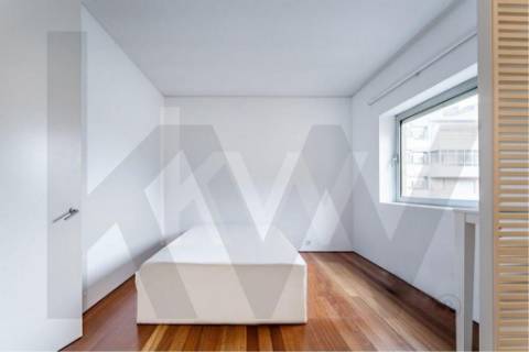 T3+1 (4 quartos) Frente à praia do Molhe | Av. Brasil - Foz | com garagem, parcialmente mobilado