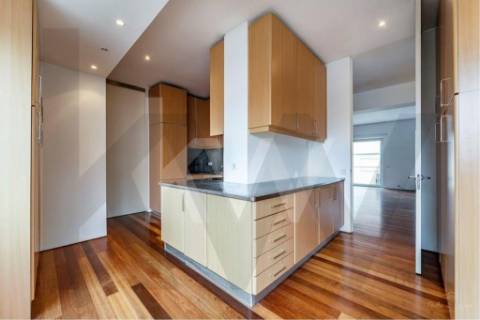 T3+1 (4 quartos) Frente à praia do Molhe | Av. Brasil - Foz | com garagem, parcialmente mobilado