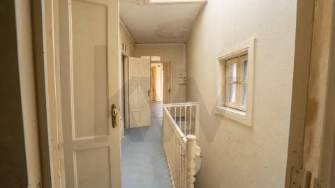 DOIS PRÉDIOS | INVESTIMENTO | RUA DA ESTAÇÃO | CAMPANHÃ | PORTO