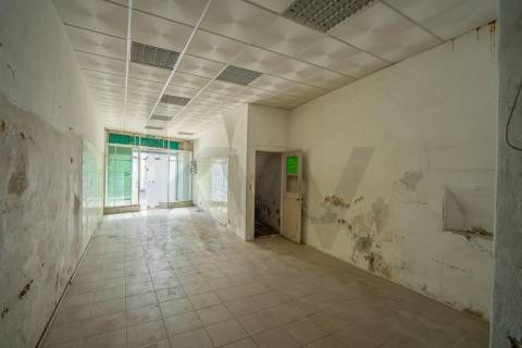 DOIS PRÉDIOS | INVESTIMENTO | RUA DA ESTAÇÃO | CAMPANHÃ | PORTO