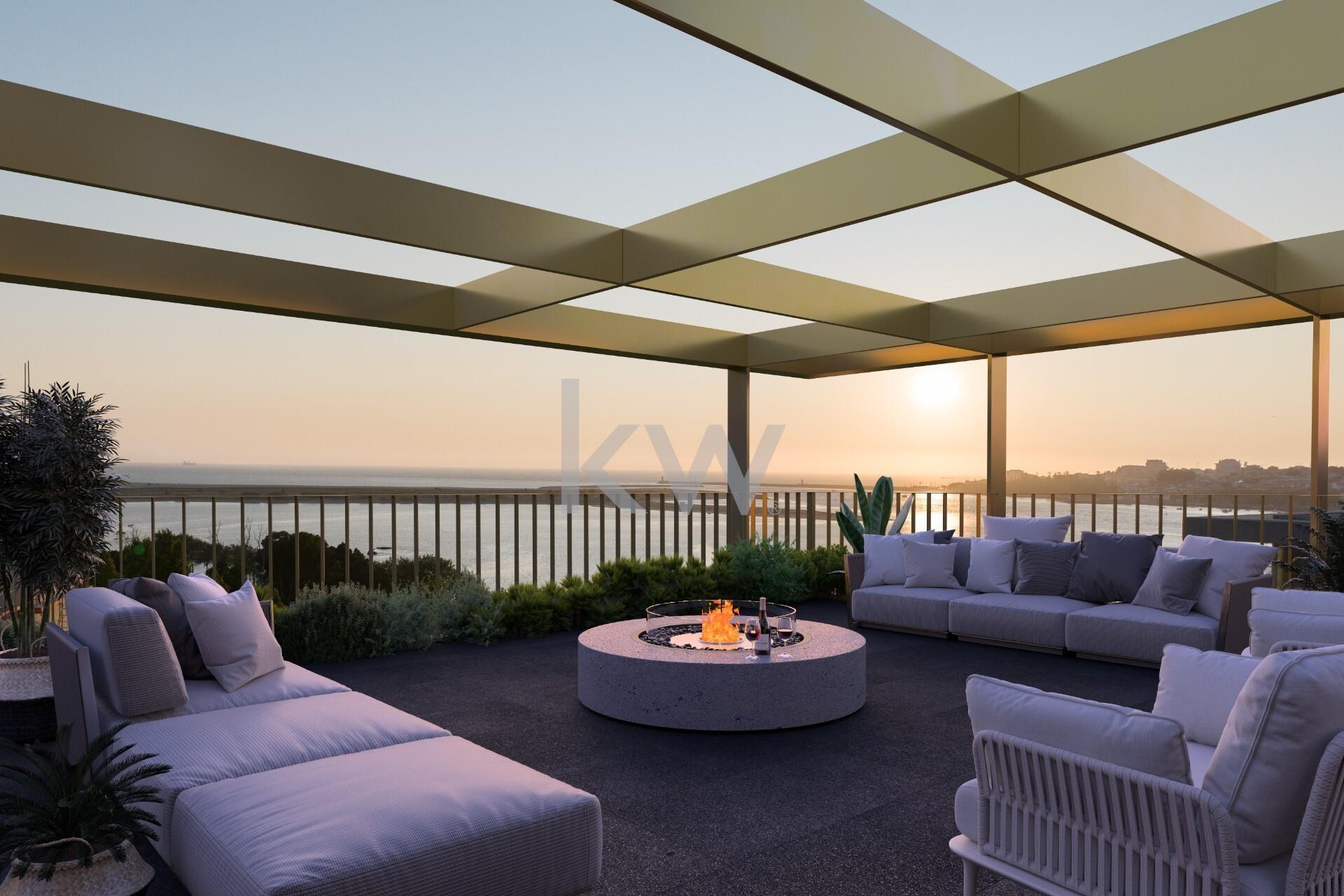 PENTHOUSE T5| TERAÇO E JACUZZI | CONSTRUÇÃO | EMP. MARINA DOURO | RIO DOURO | VILA NOVA DE GAIA