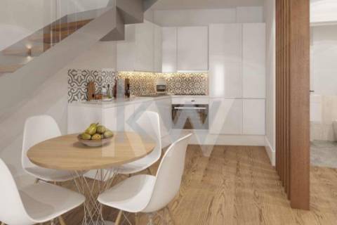 Loft T1 + T0 com varanda em Vila Nova de Gaia próximo à Ponte D. Luís e Jardim do Morro