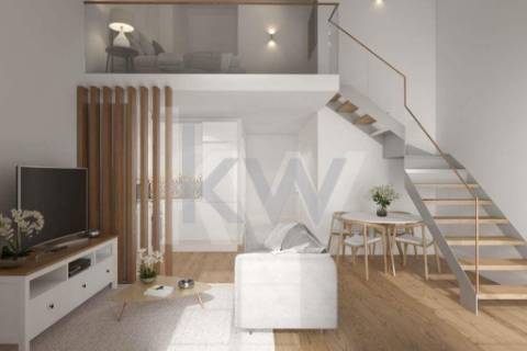 Loft com mezanine e varanda em Vila Nova de Gaia próximo à Ponte D. Luís e Jardim do Morro