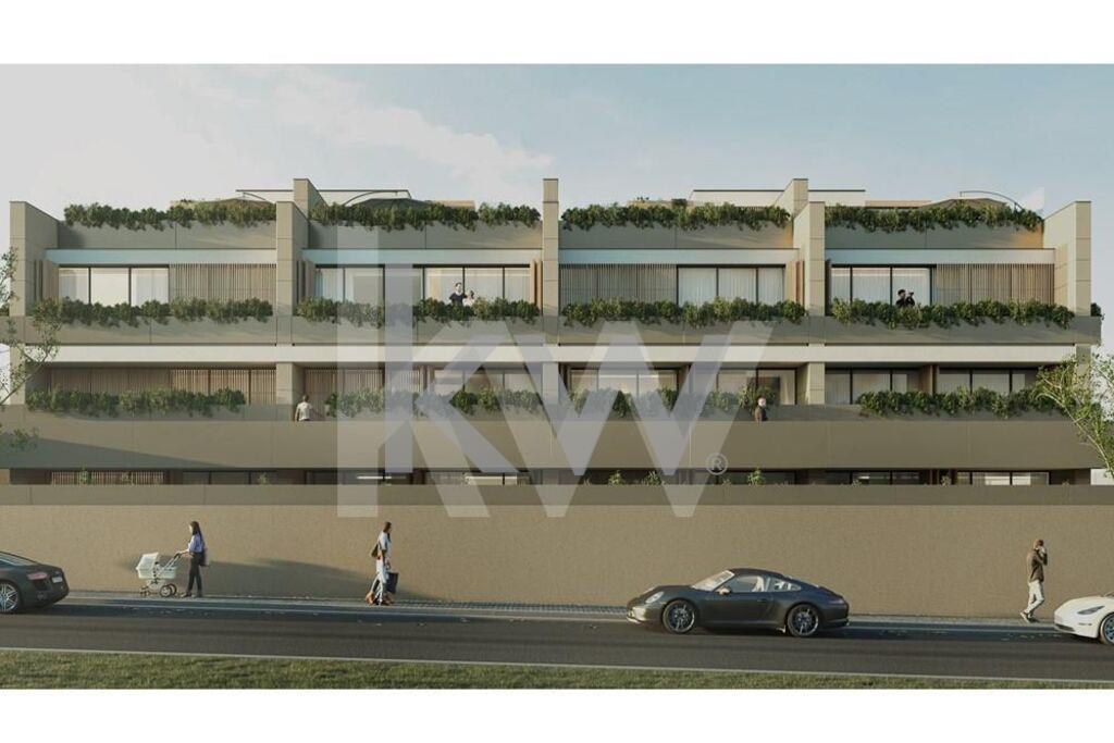 Apartamento T4 em construção na Avenida da Boavista junto ao Castelo do Queijo e Parque da Cidade