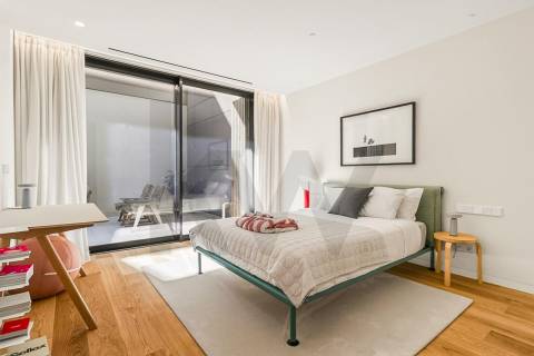 Apartamento T4 em construção na Avenida da Boavista junto ao Castelo do Queijo e Parque da Cidade