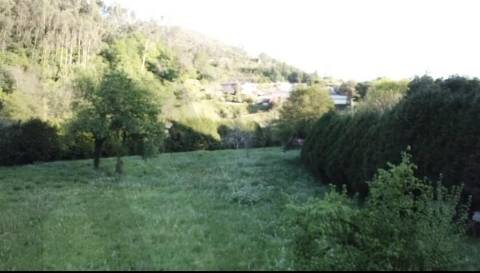 Quintinha em Oliveira de Azeméis banhada pelo rio!