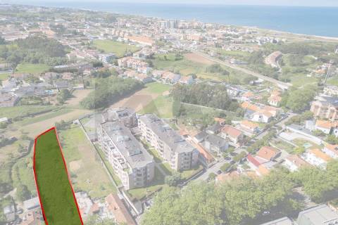 Terreno 1 700 m² — 1 ou 2 Moradias | Praia de Francelos
