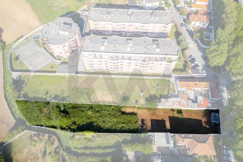 Terreno 1 700 m² — 1 ou 2 Moradias | Praia de Francelos