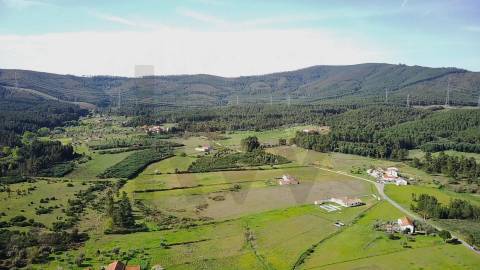 Terreno com 1.500m² – Enxames, Fundão | Ruína e Palheiro 