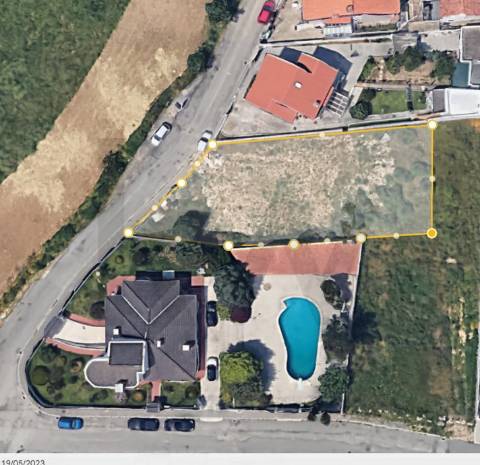 Terreno Urbano para Moradia independente  T3 - 700m2- Canidelo  - Projecto aprovado e licenças pagas