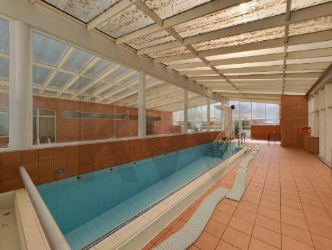 Moradia na Estrada da Circunvalação T10+