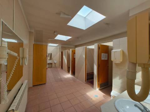 Moradia na Estrada da Circunvalação T10+