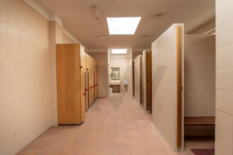 Moradia T5+, situada na Circunvalação!